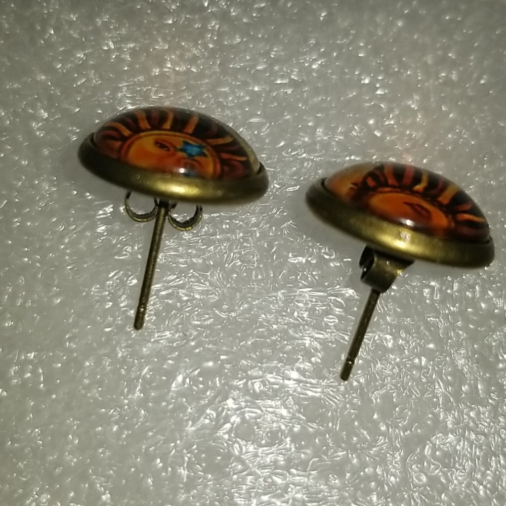 Sun Moon mini earrings - Picture 3 of 3